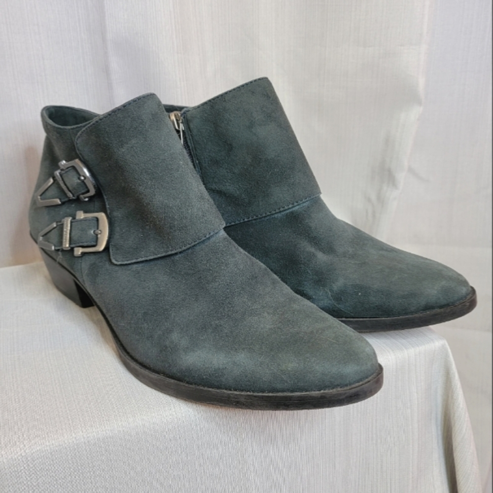 Vince Camuto grey suede Trapeez ankle bootie 8